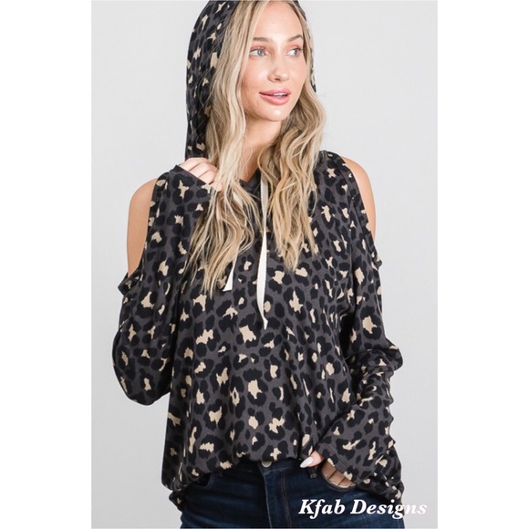 Tops - ❤️LAST 1! Animal Print Knit Cold Shoulder Hoodie!